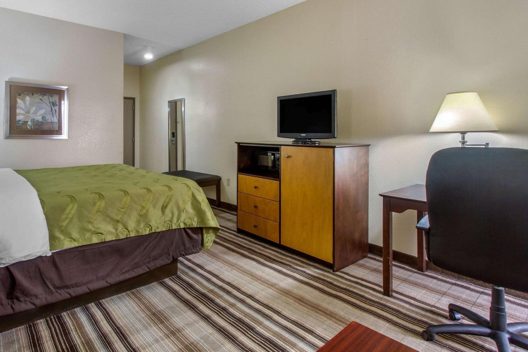 Inn Quality I-81 Exit 23