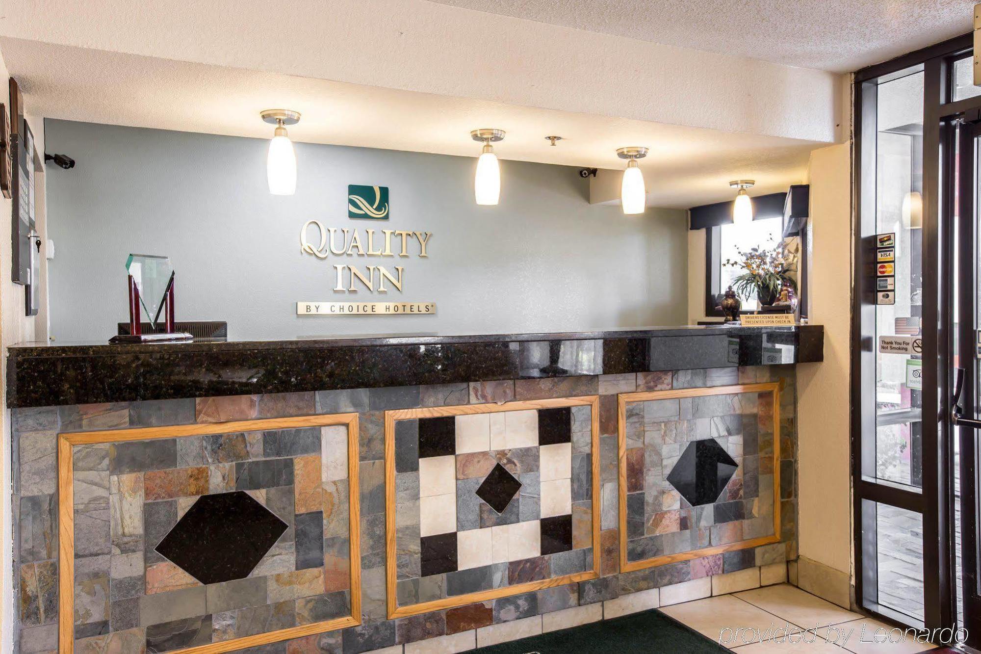 Inn Quality I-81 Exit 23 2*